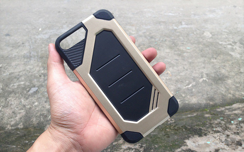 Ốp lưng chống sốc được thiết kế để chịu va đập tốt hơn. Ốp lưng chống sốc được thiết kế để chịu va đập tốt hơn.