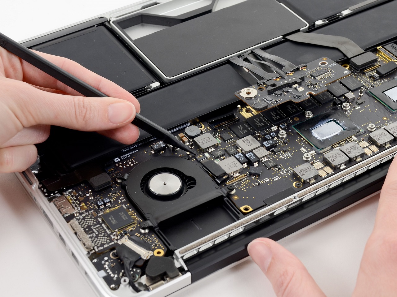 Nguyên nhân và cách khắc phục lỗi MacBook không lên màn hình đơn giản Nguyên nhân và cách khắc phục lỗi MacBook không lên màn hình đơn giản