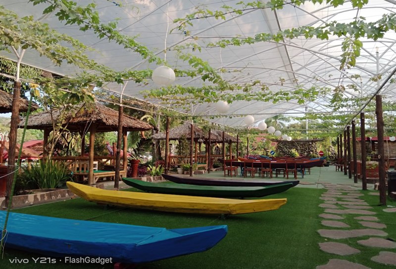 Trong điều kiện đủ sáng, camera của máy cho ra những bức hình có màu sắc tươi sáng cùng độ chi tiết tốt. 