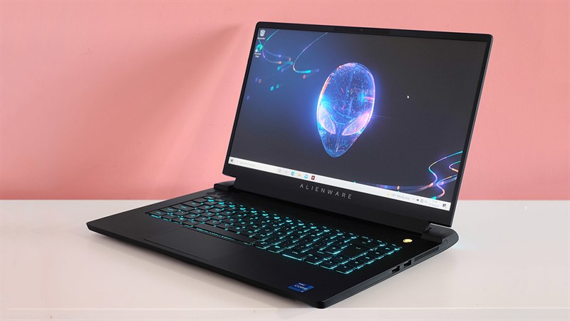 Chốt đơn ngay loạt laptop đang được sale sập sàn hiếm có trong tháng xả hàng laptop