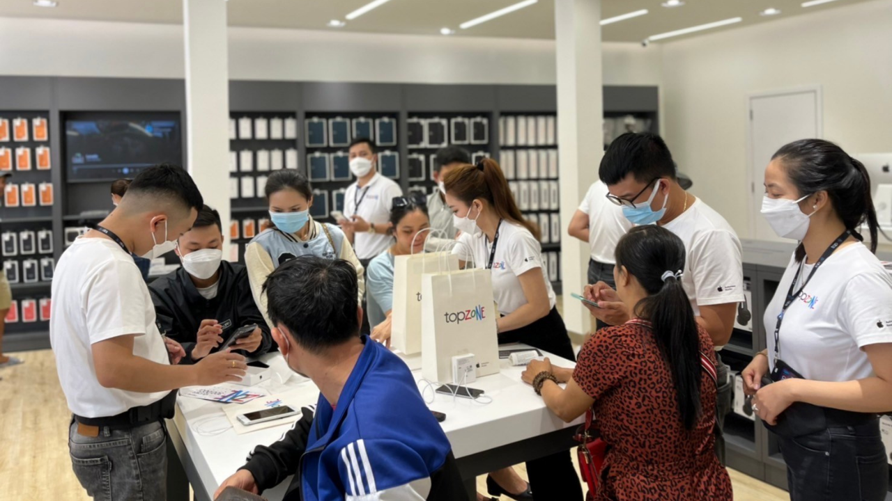 Chúc mừng TopZone chính thức đạt cột mốc 50 cửa hàng Chúc mừng TopZone chính thức đạt cột mốc 50 cửa hàng