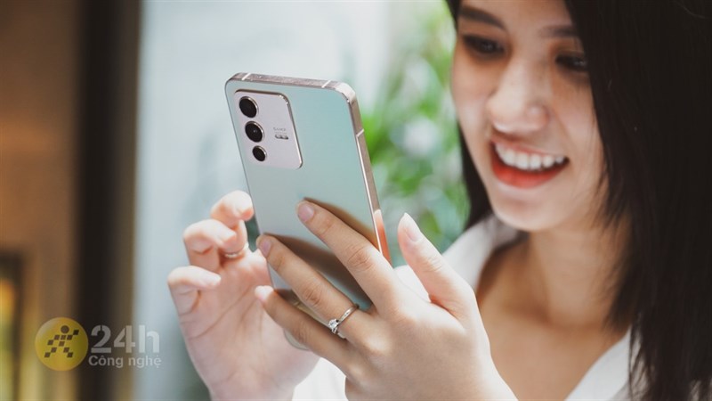 Giá và khuyến mãi mới nhất của Vivo V23 Series,  cực đáng sắm luôn