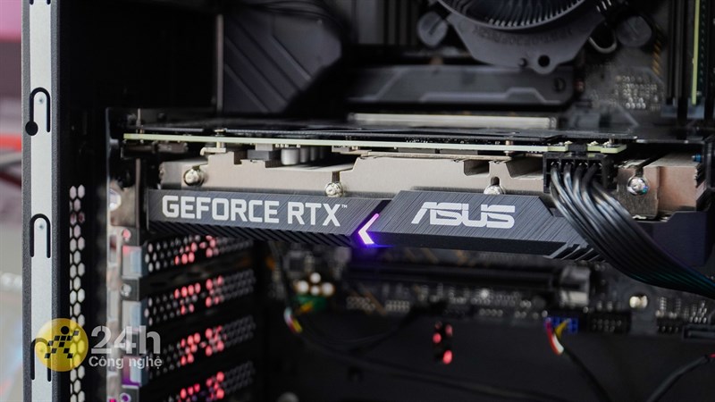 ROG Strix GT15 2022 còn được trang bị card đồ họa GeForce RTX 3070 giúp mang đến khả năng xử lý hình ảnh ấn tượng ROG Strix GT15 2022 còn được trang bị card đồ họa GeForce RTX 3070 giúp mang đến khả năng xử lý hình ảnh ấn tượng
