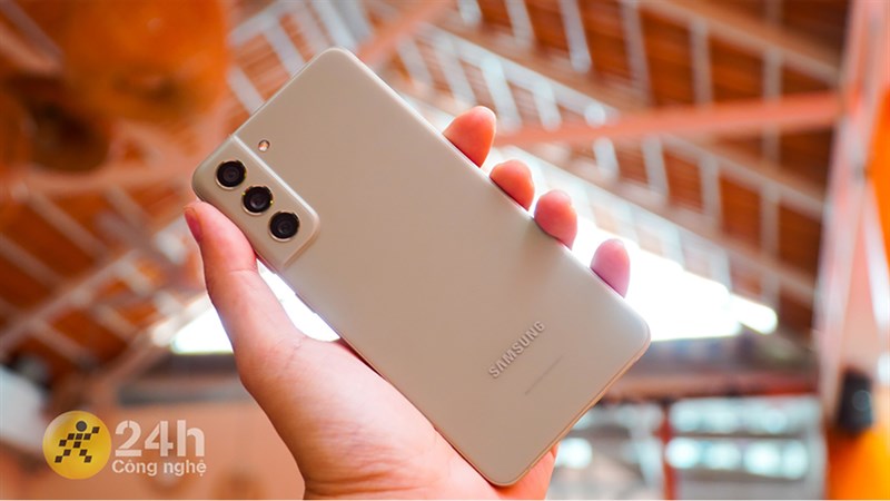 Ưu đãi lớn cuối tuần tận 5 triệu cho dòng Galaxy S21 FE, giá hời thế rước ngay thôi Ưu đãi lớn cuối tuần tận 5 triệu cho dòng Galaxy S21 FE, giá hời thế rước ngay thôi