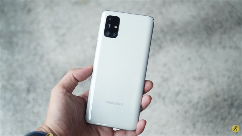 Thiết kế của Galaxy M51 không hề lỗi thời ở thời điểm năm 2022