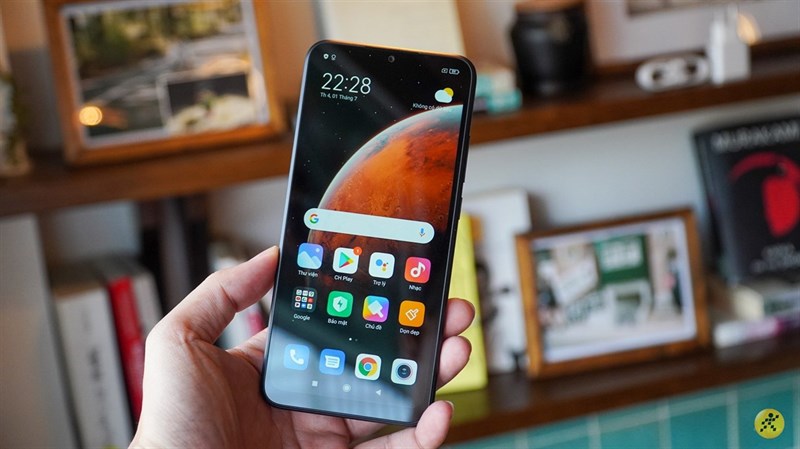 Dưới 2 triệu mua được điện thoại pin 5.000 mAh, tin được không? Dưới 2 triệu mua được điện thoại pin 5.000 mAh, tin được không?