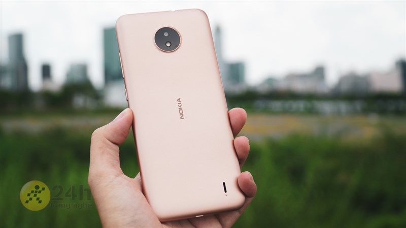 Thiết kế đơn giản nhưng vẫn mang dấu ấn riêng của Nokia C20. Thiết kế đơn giản nhưng vẫn mang dấu ấn riêng của Nokia C20.