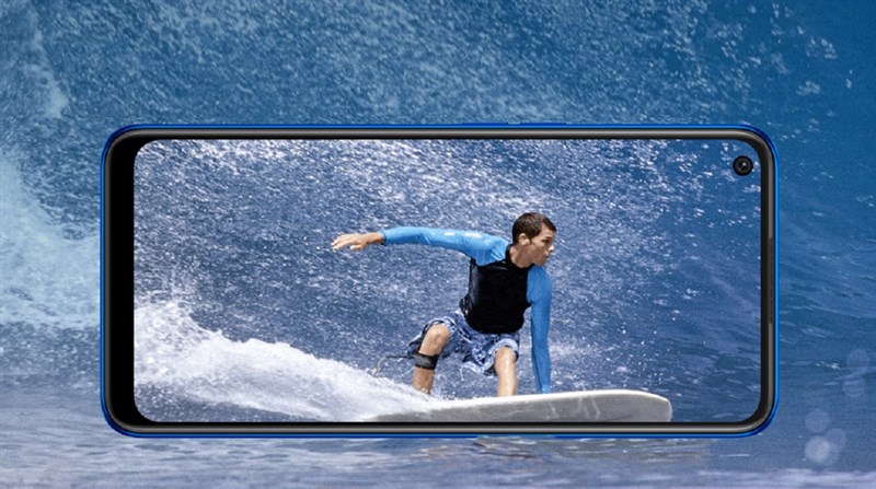 Màn hình siêu nét của OPPO A55.