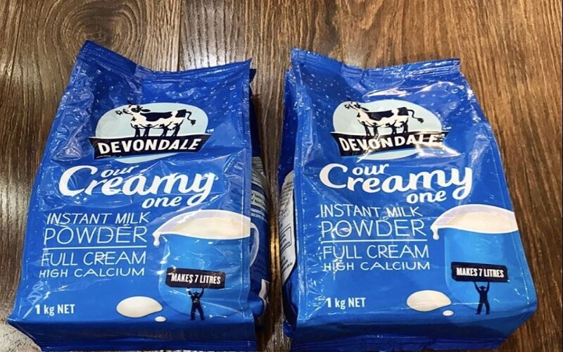 Sữa bột nguyên kem Devondale có hàm lượng dinh dưỡng cao, hàm lượng canxi trong sữa đáp ứng đủ nhu cầu cho người lớn và trẻ nhỏ