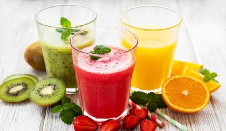 Cho bé 1 tuổi uống nước trái cây mỗi ngày, tưởng lợi mà hoá hại con