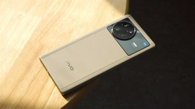 Cấu hình và thiết kế của một chiếc điện thoại Vivo bí ẩn lộ diện trước khi ra mắt