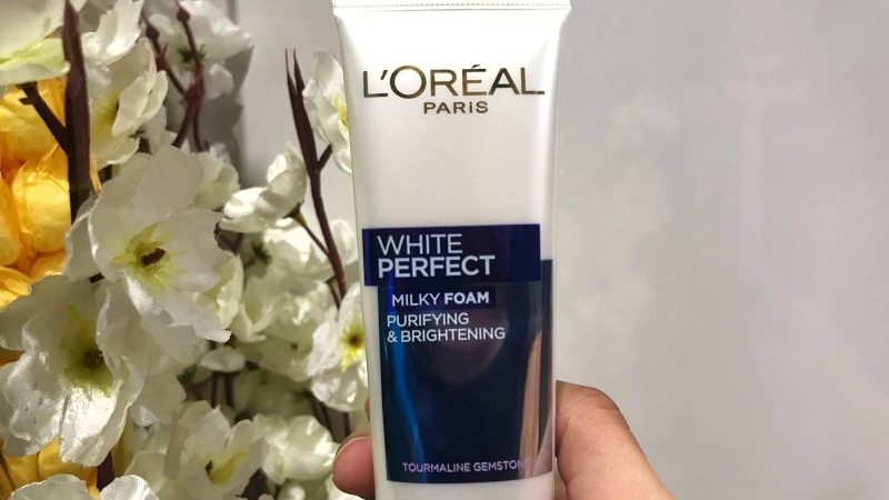 Thành phần của sữa rửa mặt làm sạch và trắng mịn da L'Oréal White Perfect