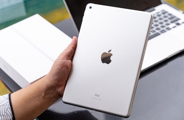iPad Gen 8 (2020) - Trang bị chip A12 mạnh mẽ