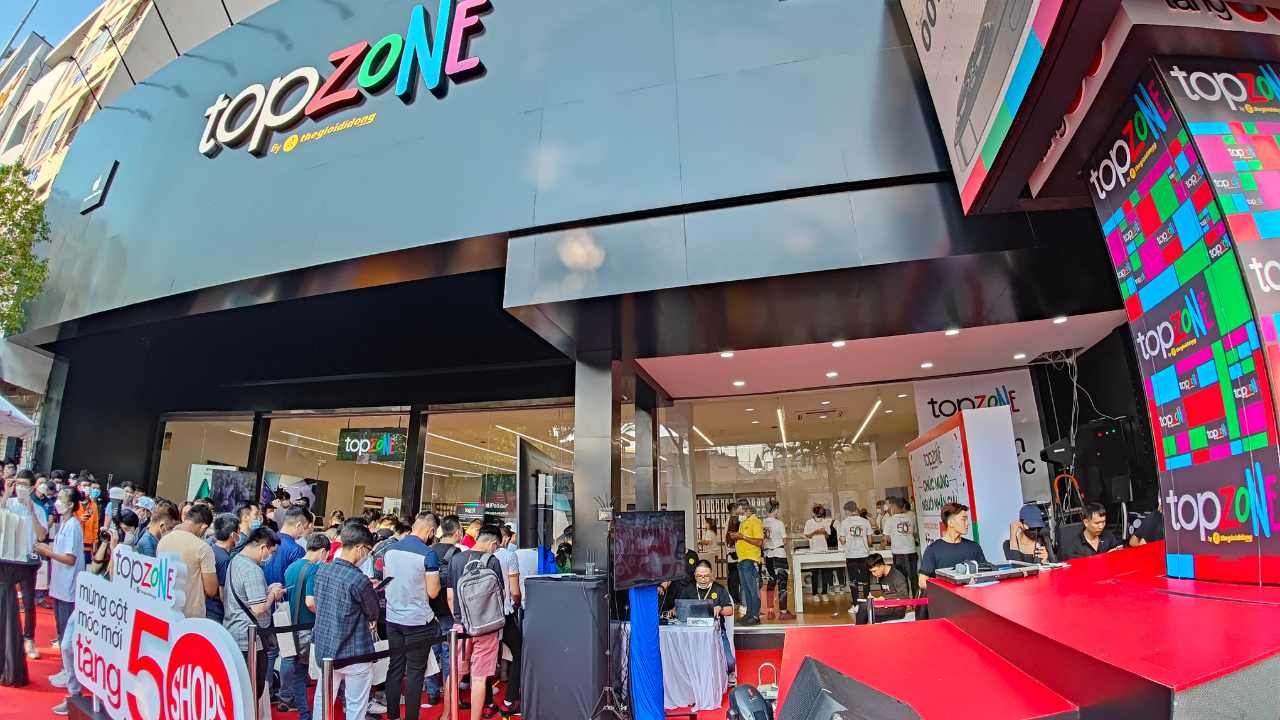 Không khí sự kiện mừng 50 shop TopZone đang nóng hơn bao giờ hết Không khí sự kiện mừng 50 shop TopZone đang nóng hơn bao giờ hết