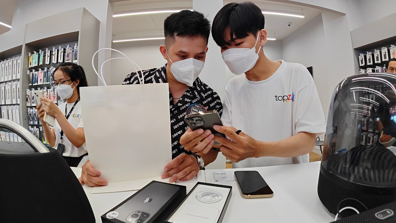 Không khí sự kiện mừng 50 shop TopZone đang nóng hơn bao giờ hết Không khí sự kiện mừng 50 shop TopZone đang nóng hơn bao giờ hết
