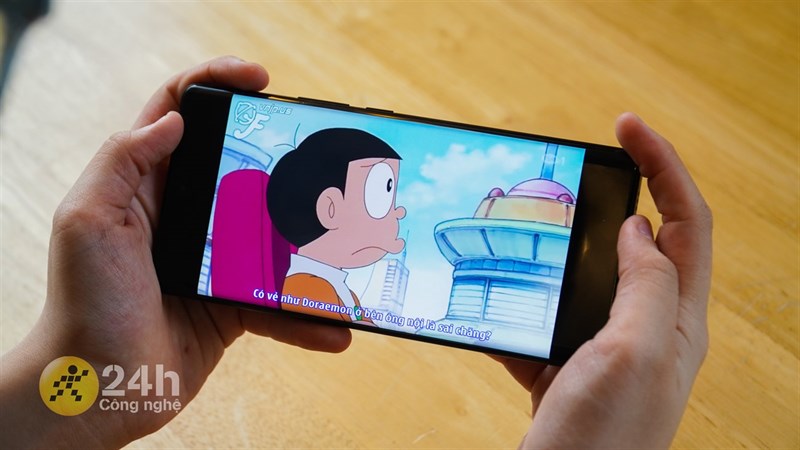 Màn hình của Vivo X80 Pro nhỉnh hơn một chút khi có độ phân giải 2K+ cực sắc nét. Màn hình của Vivo X80 Pro nhỉnh hơn một chút khi có độ phân giải 2K+ cực sắc nét.