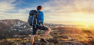 Hướng dẫn cách chọn mua balo cho người đi phượt xe đạp bạn nên biết