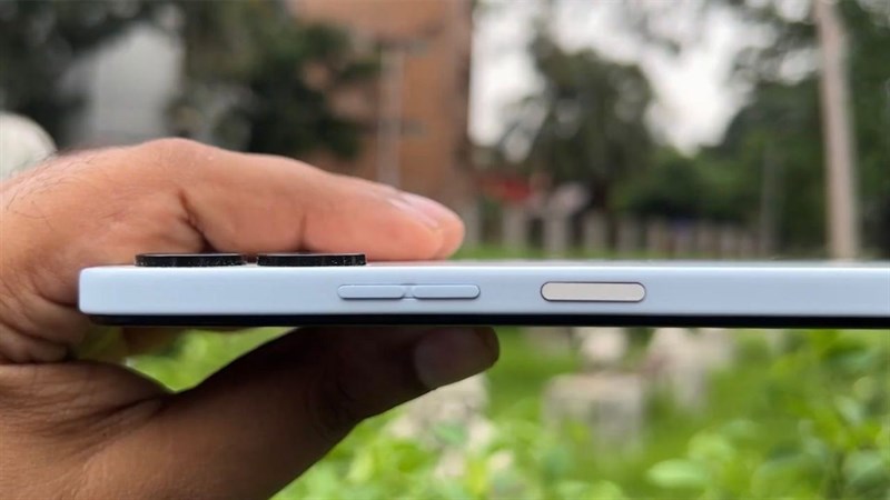 Tecno Camon 19 Neo các nút bấm được thiết kế phù hợp Tecno Camon 19 Neo các nút bấm được thiết kế phù hợp