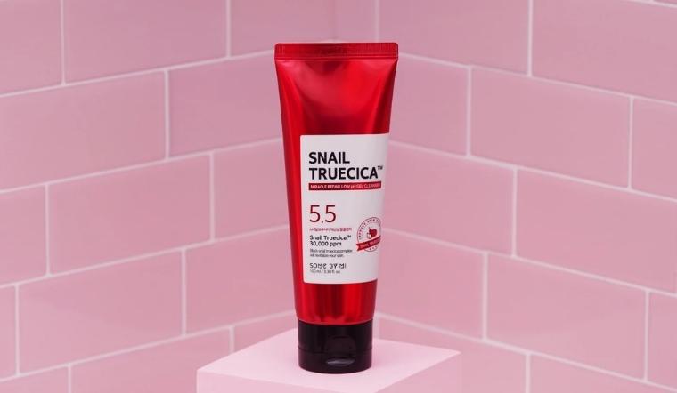 Review sữa rửa mặt Some By Mi Snail Truecica Miracle Repair Low PH Gel Cleanser