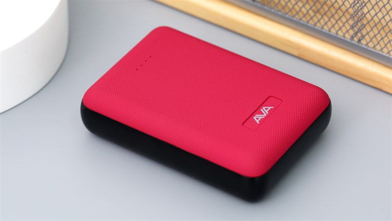 Xả hàng giảm đến nửa giá, sạc dự phòng 10.000mAh giá quá rẻ rồi bạn ơi Xả hàng giảm đến nửa giá, sạc dự phòng 10.000mAh giá quá rẻ rồi bạn ơi