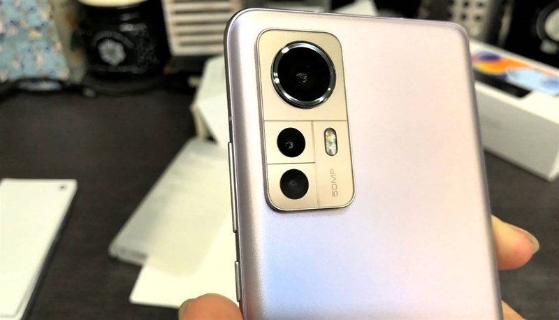 Ấn tượng đầu tiên Xiaomi 12S: Giá 18 triệu, dùng Snapdragon 8+ Gen 1 Ấn tượng đầu tiên Xiaomi 12S: Giá 18 triệu, dùng Snapdragon 8+ Gen 1