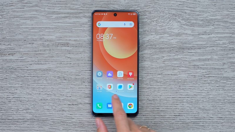 Tecno Camon 19 Pro 5G là một trong những chiếc smartphone có viền màn hình mỏng nhất trên thế giới