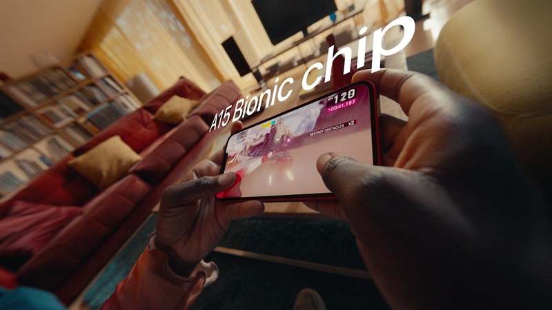 iPhone 14 Plus sẽ có thời lượng pin tốt hơn iPhone 14, giúp đáp ứng các tác vụ cần thiết của bạn hữu hiệu và lâu dài hơn