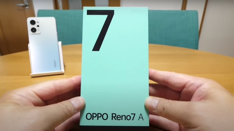 Trên tay OPPO Reno7 A: Cấu hình tốt với Snapdragon 695, giá 7.7 triệu*