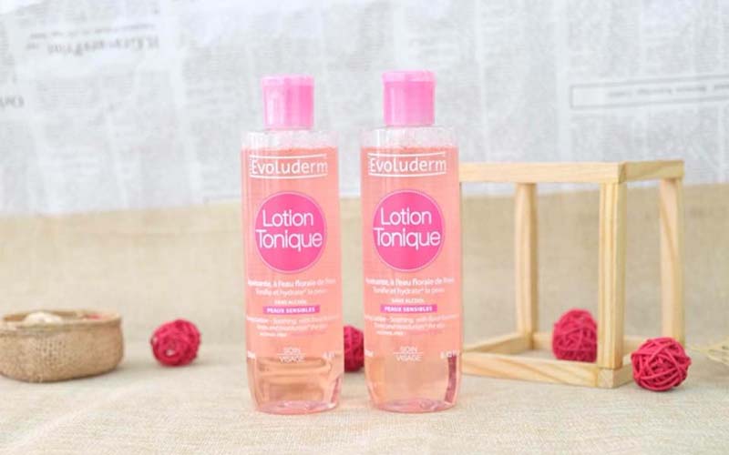 Tác dụng của nước hoa hồng Evoluderm Lotion Tonique màu hồng