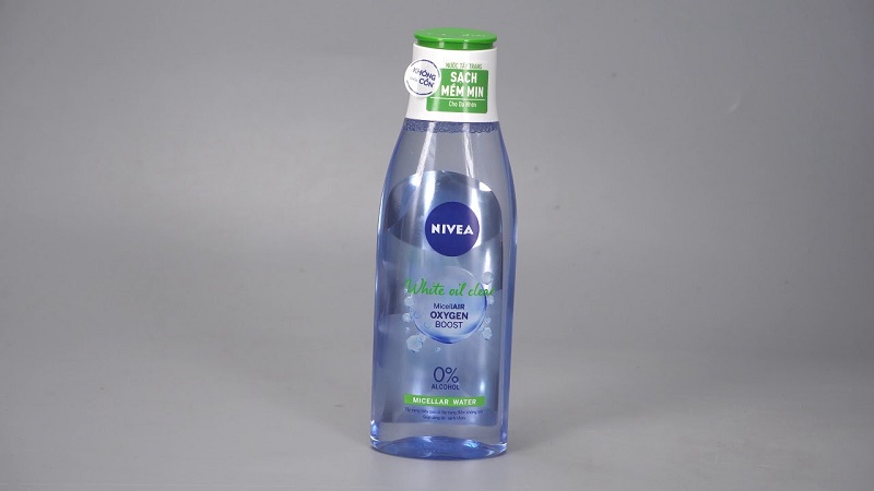 Review nước tẩy trang Nivea sáng da sạch nhờn từ người dùng
