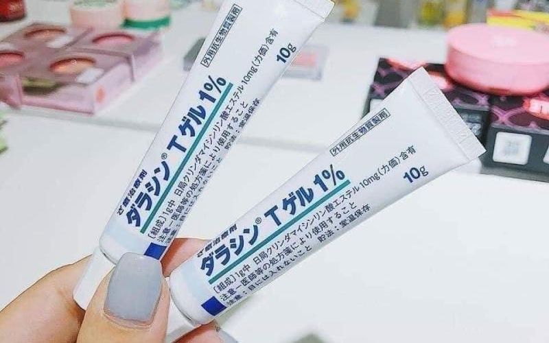 Gel chấm mụn Dalacin T Gel 1% mua ở đâu? Giá bao nhiêu?