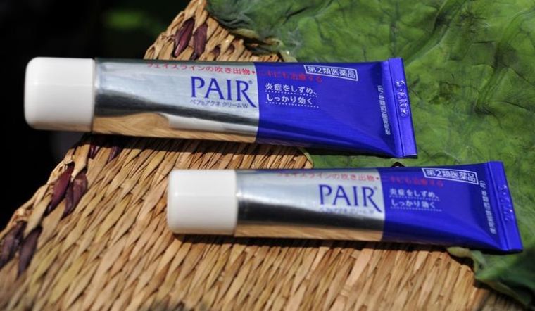 Đánh giá tất tần tật kem chấm mụn Pair của Nhật Bản