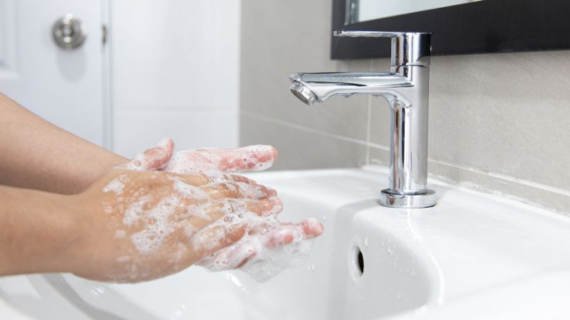 Lưu ý rửa tay trước khi thủ dâm