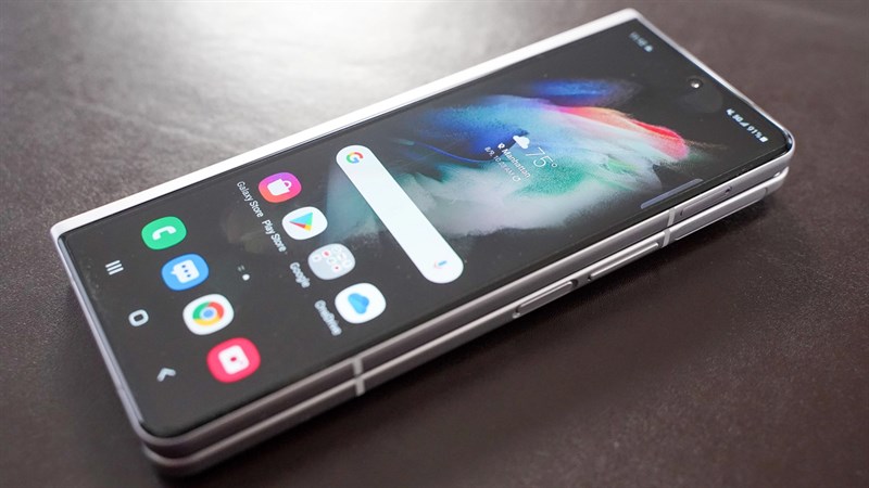 Galaxy Z Fold4 1TB xuất hiện, màn hình có sự thay đổi lớn