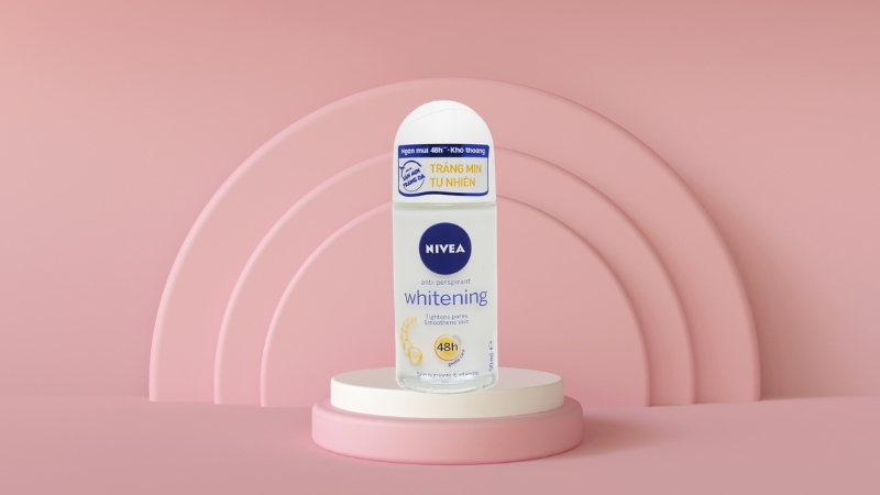 Về bao bì, thiết kế của lăn ngăn mùi Nivea Whitening trắng mịn tự nhiên