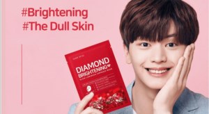 Đánh giá mặt nạ giấy Some By Mi Diamond Brightening Glow Luminous Ampoule Mask