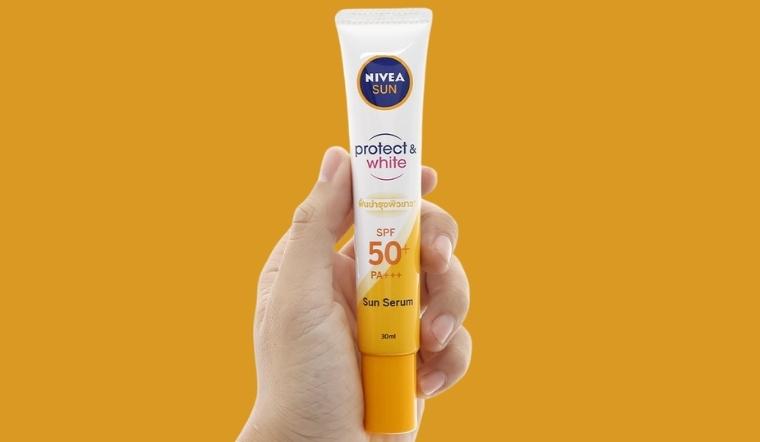 Đánh giá tinh chất chống nắng Nivea dưỡng trắng SPF 50+/PA+++