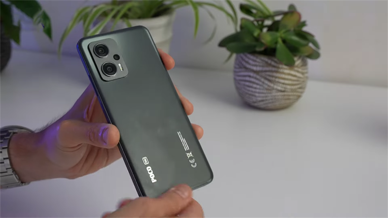 Trên tay POCO X4 GT Trên tay POCO X4 GT