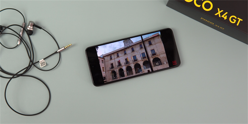 Trên tay POCO X4 GT Trên tay POCO X4 GT