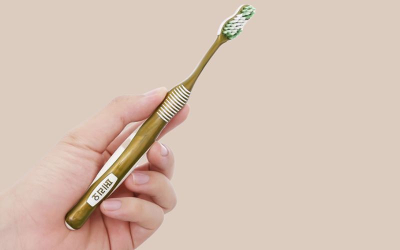 Bàn chải đánh răng Perioe Care Defence lông mềm