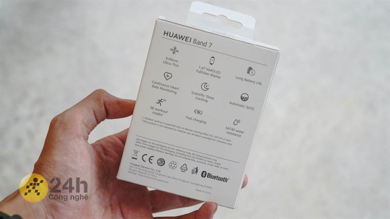 Trên tay Huawei Band 7: Giá 1.09 triệu, thiết kế mỏng nhẹ, pin lớn