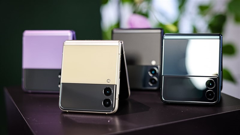 Ấn tượng đầu tiên Galaxy Z Flip4
