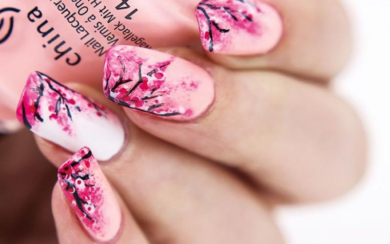 Mẫu nail hồng vẽ hoa đào