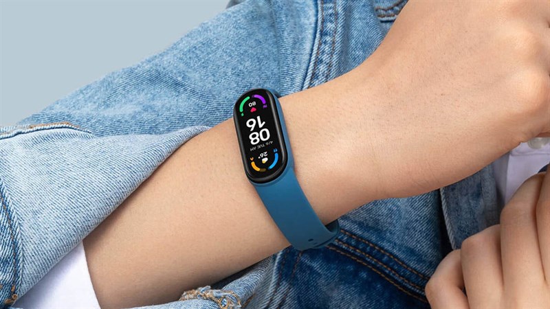 4 chiếc smartband theo dõi sức khoẻ cực tốt, ưu đãi ngon lành