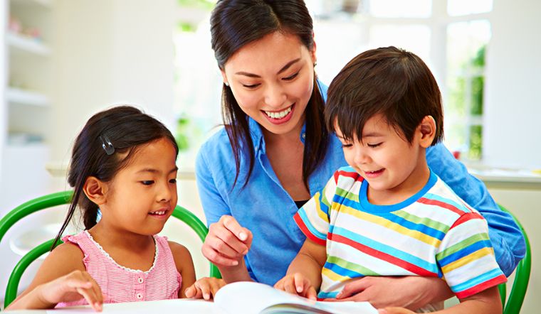 Con sắp vào lớp 1, 7 mẹo sau đây giúp bé học đọc hiệu quả hơn