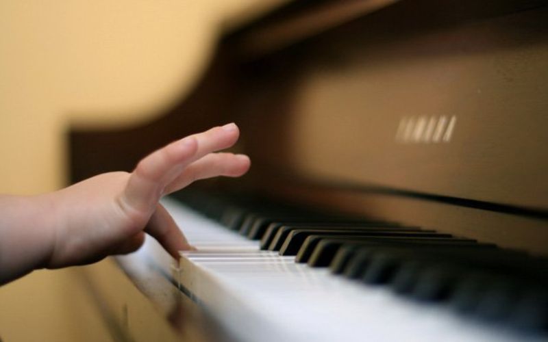 Khả năng tập trung có ảnh hưởng đến quá trình học piano của bé