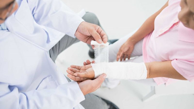 Cách sơ cứu khi bị chảy máu an toàn, ngăn ngừa nhiễm trùng 