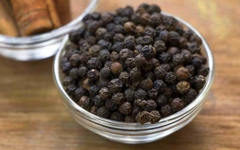 Giá tiêu thế giới