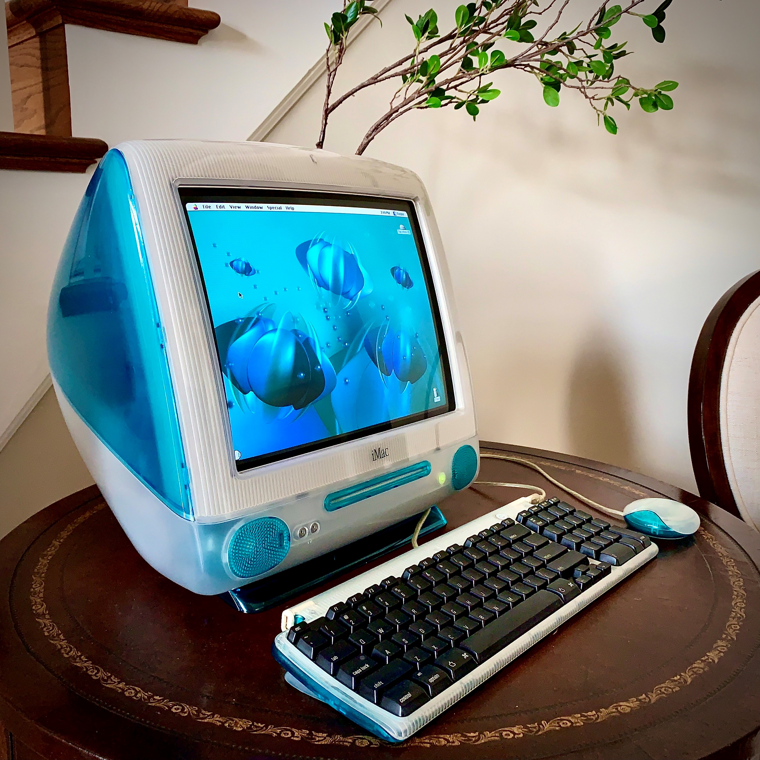Apple iMac là gì? Ưu, nhược điểm và có nên mua iMac để sử dụng > Máy tính iMac G3