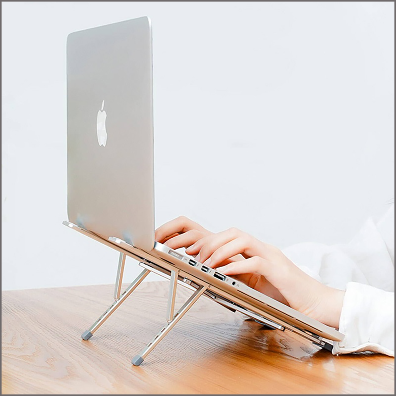 Quạt MacBook kêu to